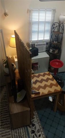 113 N Broadway Street, Oak Grove, MO 64075