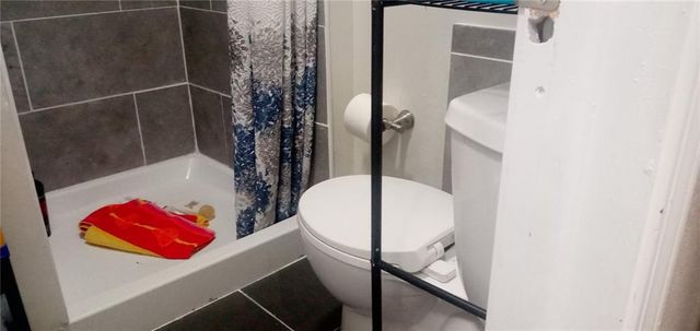 113 N Broadway Street, Oak Grove, MO 64075