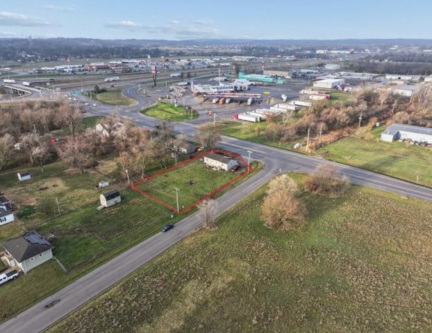 113 N Broadway Street, Oak Grove, MO 64075