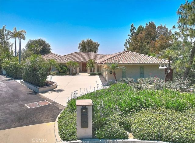 1809 Vista Lomitas, Fullerton, CA 92831