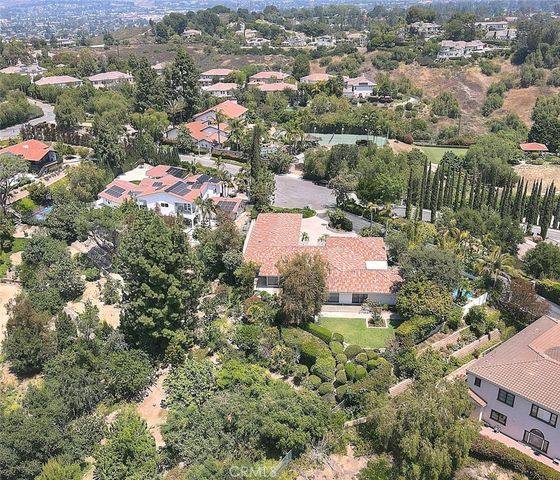 1809 Vista Lomitas, Fullerton, CA 92831