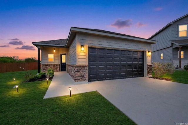 3038 Laguna Cliffs, Converse, TX 78109