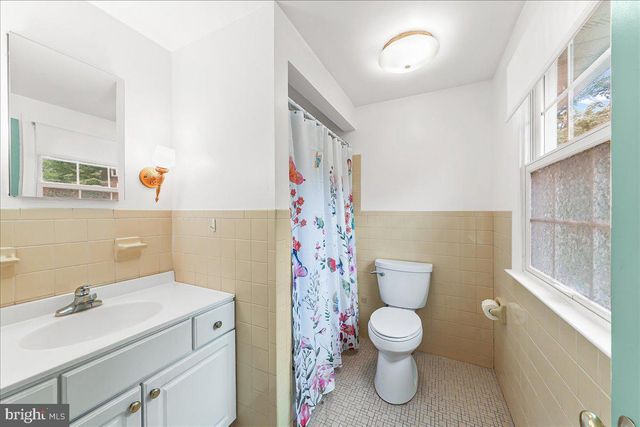 5449 CRESTLINE RD, Wilmington, DE 19808