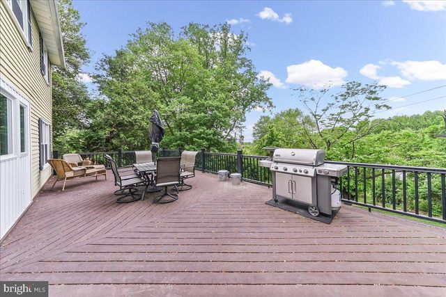 5449 CRESTLINE RD, Wilmington, DE 19808