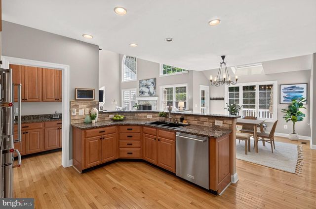 5252 JACOBS CREEK PL, Haymarket, VA 20169
