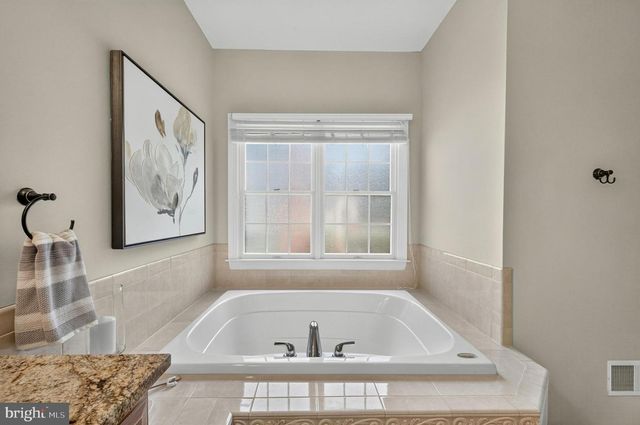 5252 JACOBS CREEK PL, Haymarket, VA 20169