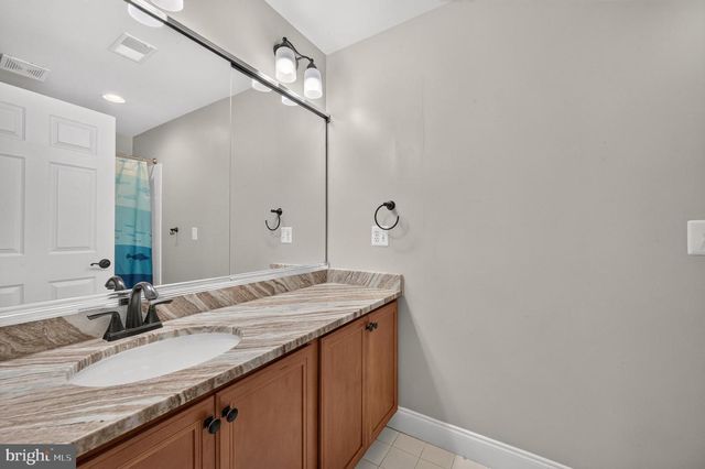 5252 JACOBS CREEK PL, Haymarket, VA 20169