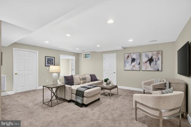 5252 JACOBS CREEK PL, Haymarket, VA 20169