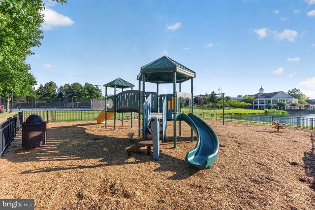 5252 JACOBS CREEK PL, Haymarket, VA 20169