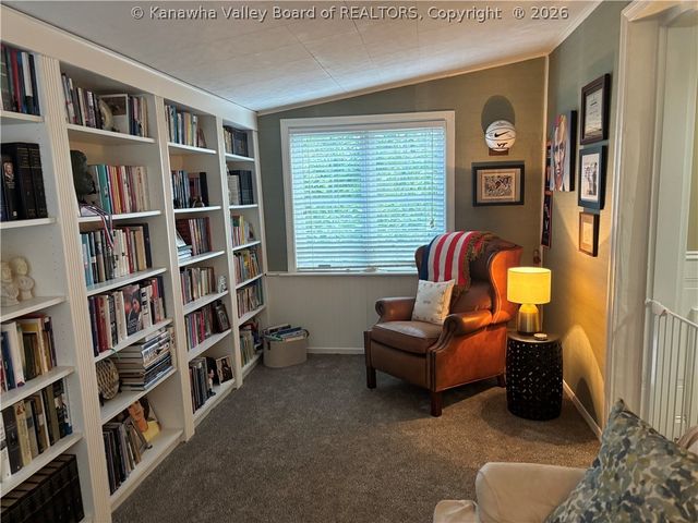 1416 Oakmont Road, Charleston, WV 25314