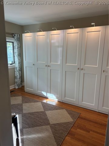 1416 Oakmont Road, Charleston, WV 25314
