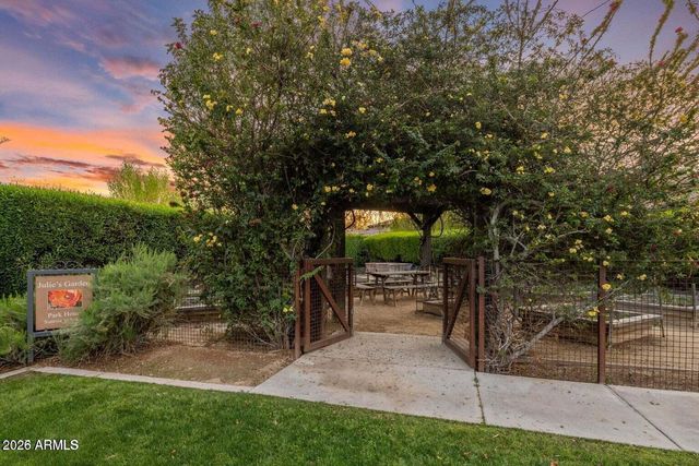 24404 N 73rd Street, Scottsdale, AZ 85255