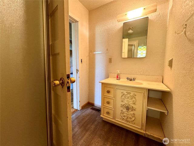 5010 W Skokomish Valley Road, Shelton, WA 98584