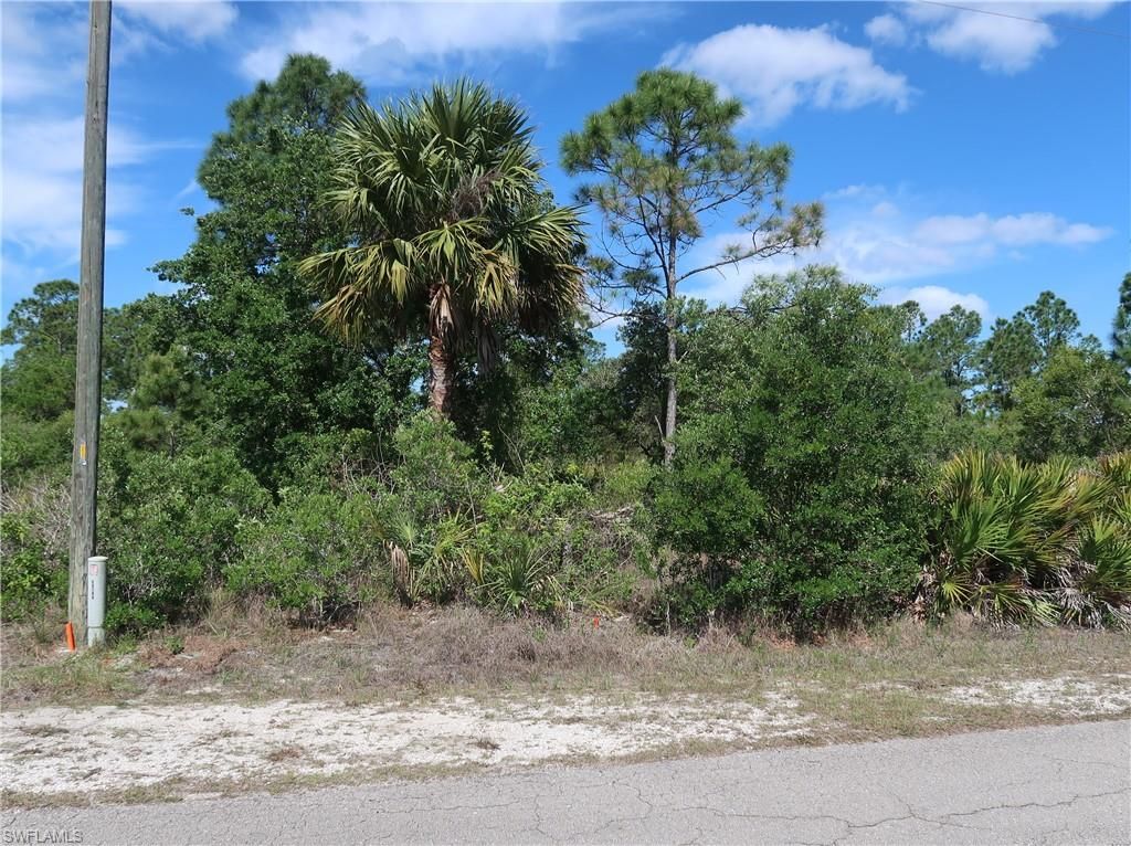 503 Wells AVE, LEHIGH ACRES, FL 33972 — exterior