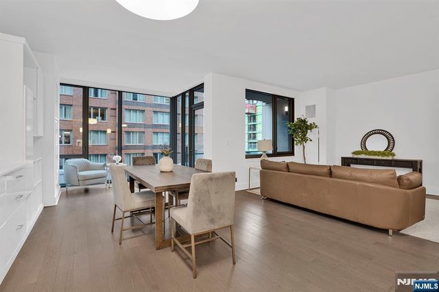 9 Ave At Port Imperial 605, West New York, NJ 07093