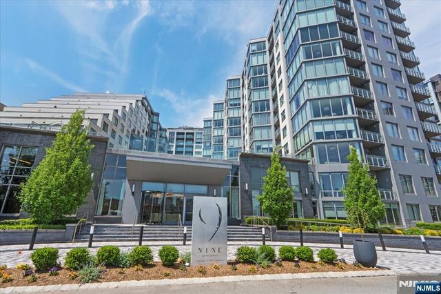 9 Ave At Port Imperial 605, West New York, NJ 07093