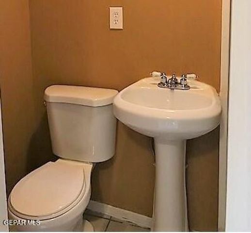 225 N SEVILLE Drive, El Paso, TX 79905