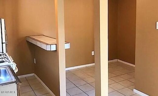 225 N SEVILLE Drive, El Paso, TX 79905