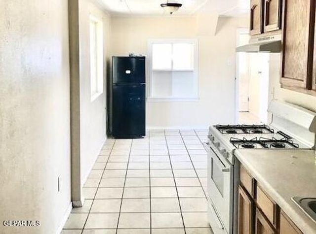 225 N SEVILLE Drive, El Paso, TX 79905