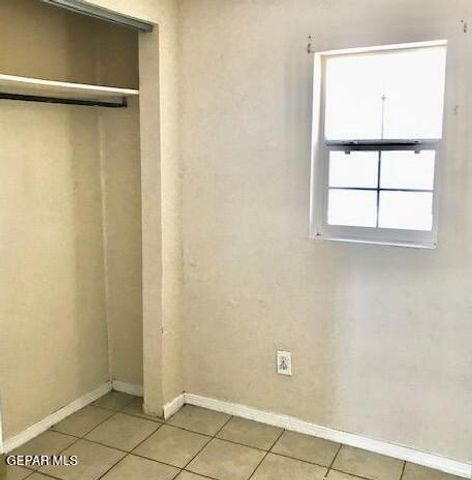 225 N SEVILLE Drive, El Paso, TX 79905