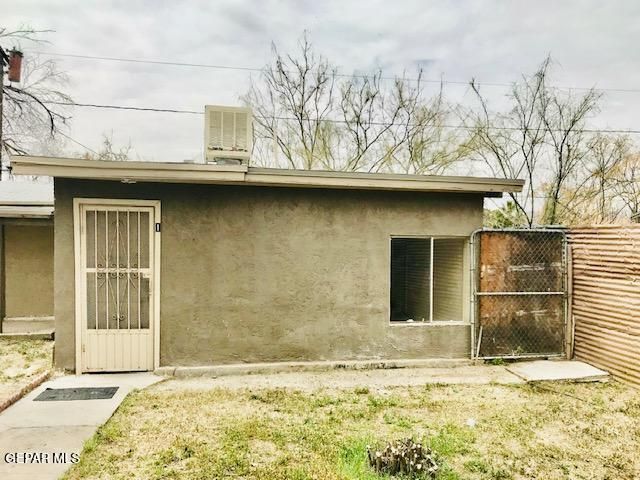 225 N SEVILLE Drive, El Paso, TX 79905