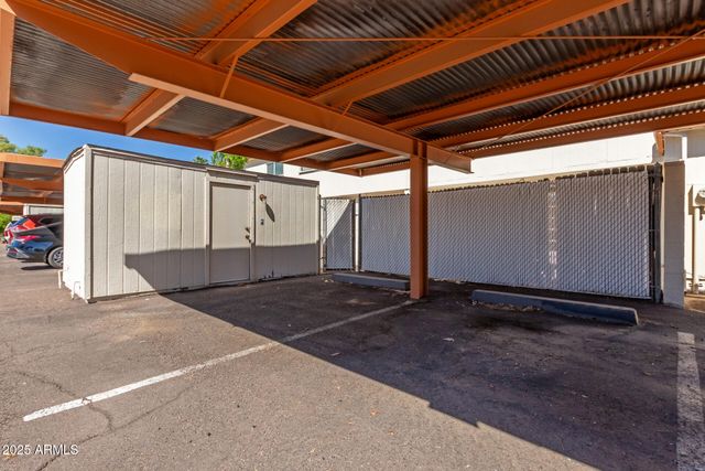 7809 N 49TH Avenue, Glendale, AZ 85301