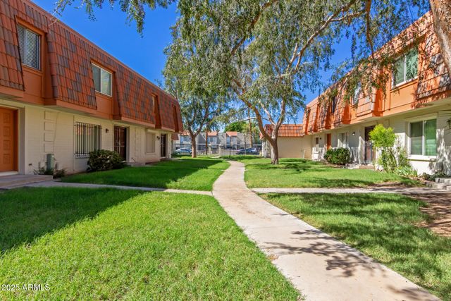 7809 N 49TH Avenue, Glendale, AZ 85301