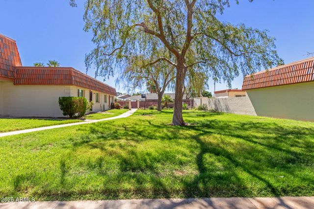 7809 N 49TH Avenue, Glendale, AZ 85301