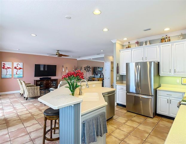 6828 SOMBRAS WAY, Land O Lakes, FL 34637