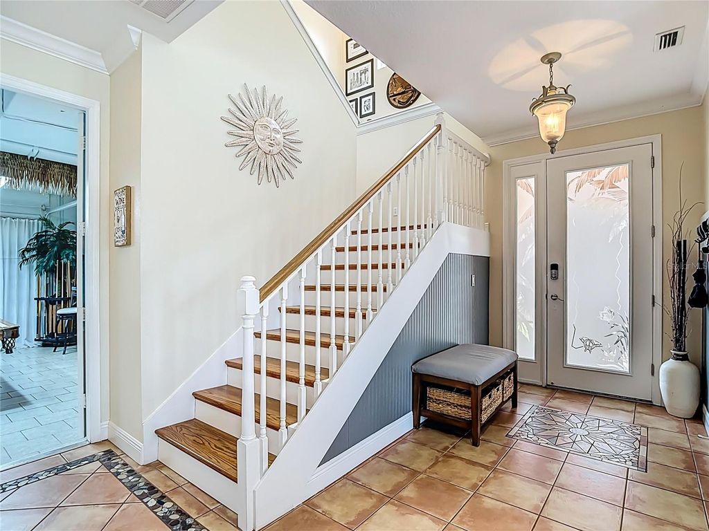 Image 17 of property listing at 6828 SOMBRAS WAY, Land O Lakes, FL 34637