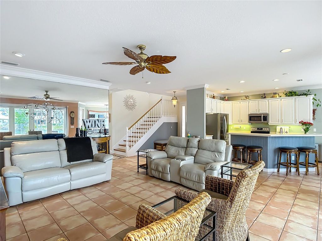 Image 7 of property listing at 6828 SOMBRAS WAY, Land O Lakes, FL 34637