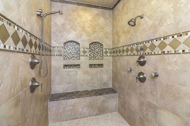 616 Driftwood Court, Naperville, IL 60540