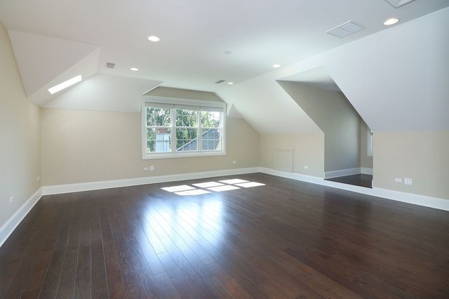 616 Driftwood Court, Naperville, IL 60540