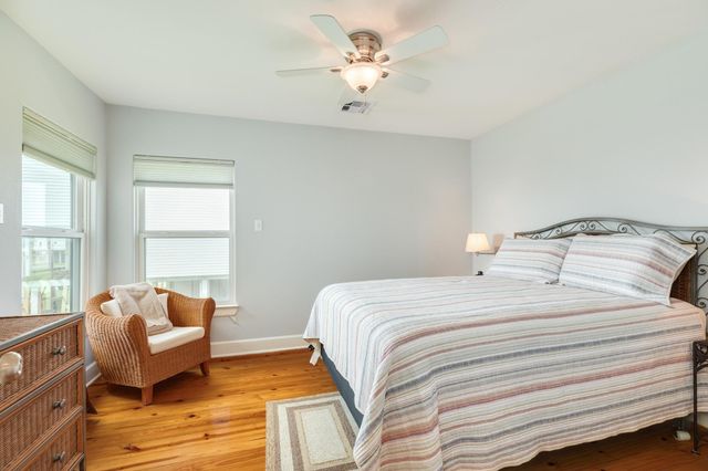 19155 Kahala Drive, Galveston, TX 77554