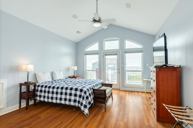19155 Kahala Drive, Galveston, TX 77554