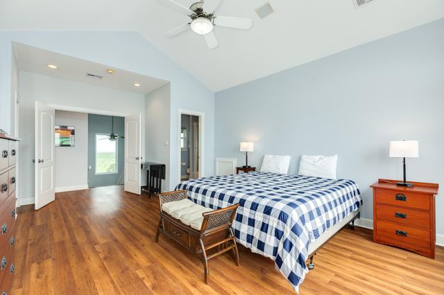 19155 Kahala Drive, Galveston, TX 77554