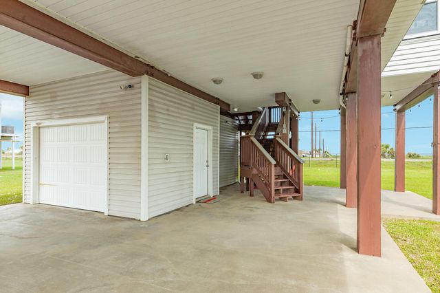 19155 Kahala Drive, Galveston, TX 77554