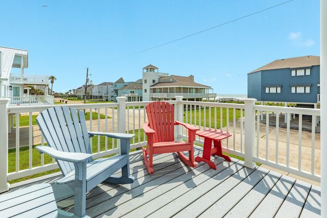 19155 Kahala Drive, Galveston, TX 77554