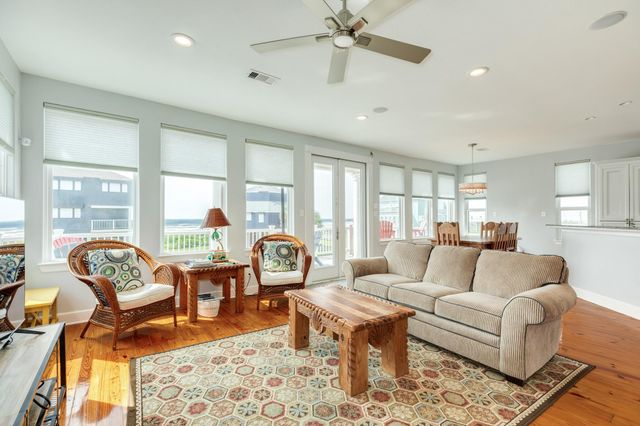 19155 Kahala Drive, Galveston, TX 77554