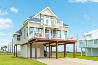 19155 Kahala Drive, Galveston, TX 77554