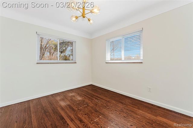 17220 W 13 Mile Road, Beverly Hills, MI 48025