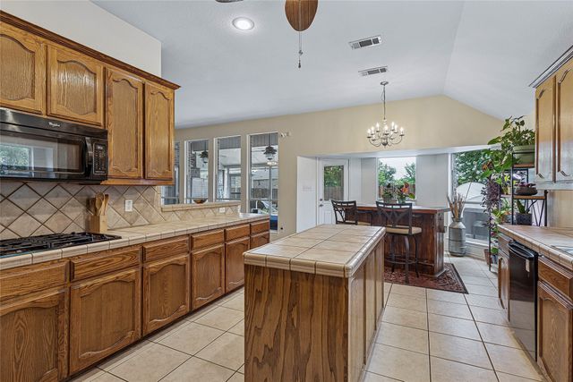 7807 Raton Ridge Lane, Arlington, TX 76002