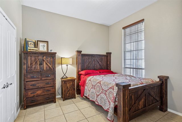 7807 Raton Ridge Lane, Arlington, TX 76002