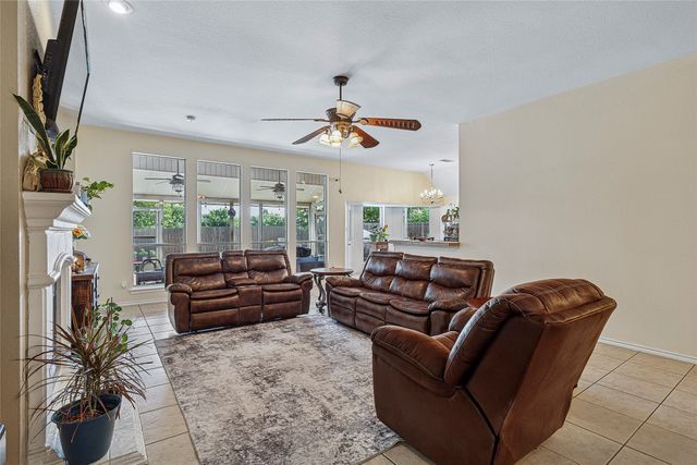 7807 Raton Ridge Lane, Arlington, TX 76002
