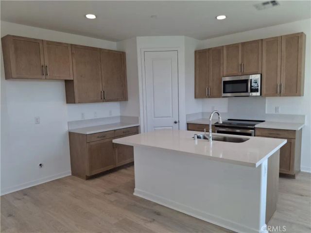 29211 Santa Fe Springs, Winchester, CA 92596