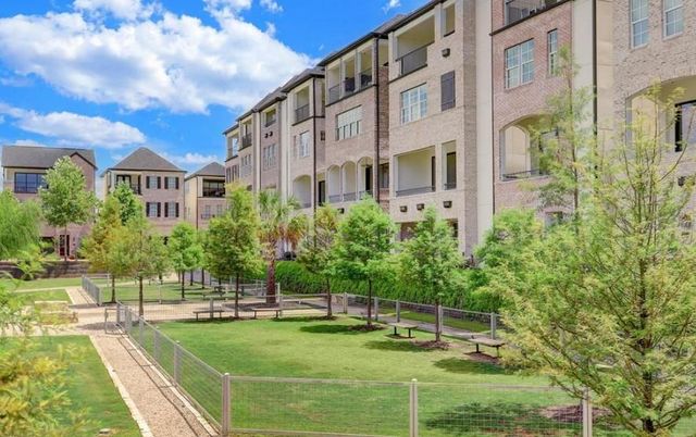 5927 Cottage Grove Lake Drive, Houston, TX 77007