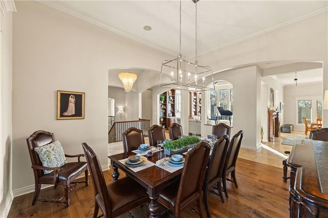 2421 NE Lake Breeze Drive, Lee's Summit, MO 64086