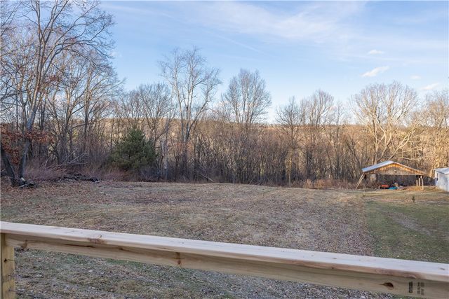 8 Cross Rd, Elmira, NY 14901