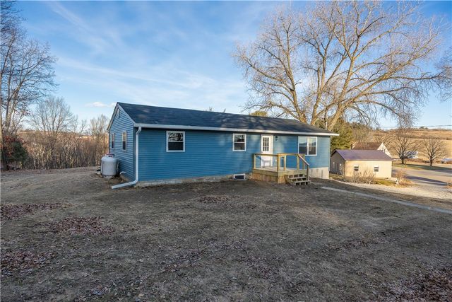 8 Cross Rd, Elmira, NY 14901