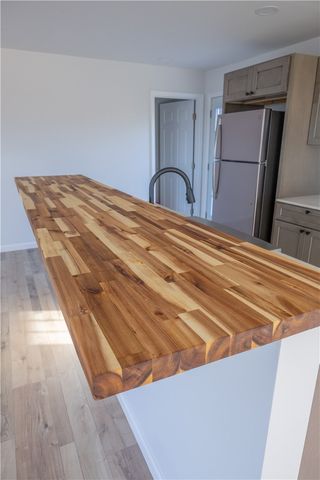 8 Cross Rd, Elmira, NY 14901